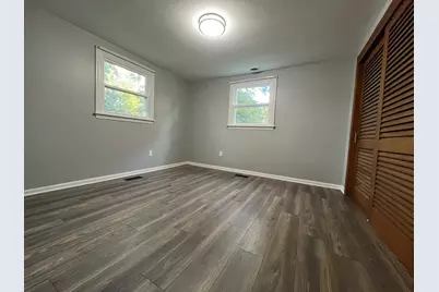 923 Hammond Avenue, Aurora, IL 60506 - Photo 8