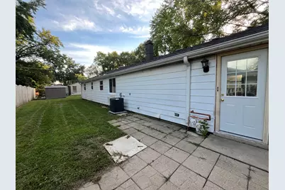 923 Hammond Avenue, Aurora, IL 60506 - Photo 14