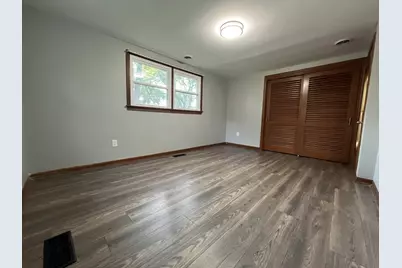 923 Hammond Avenue, Aurora, IL 60506 - Photo 6