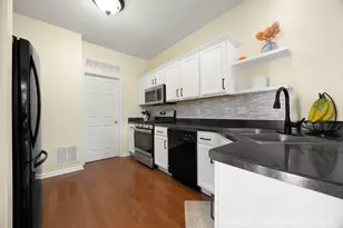 280 Whitfield Dr, Sugar Grove, IL 60554 - Photo 6