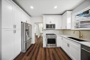 818 Bach St, Northbrook, IL 60062 - Photo 16
