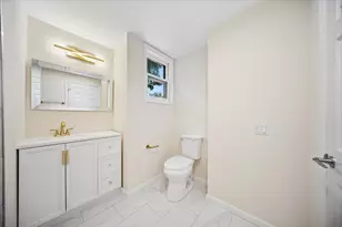 818 Bach St, Northbrook, IL 60062 - Photo 32