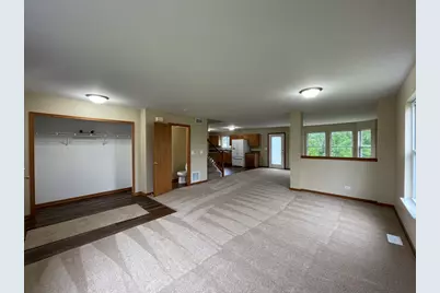 649 Linda Court, Marengo, IL 60152 - Photo 6