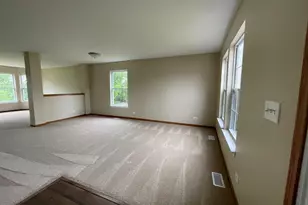649 Linda Ct, Marengo, IL 60152 - Photo 2