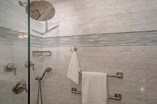 1560 N Sandburg Terrace, Chicago, IL 60610 - Photo 26