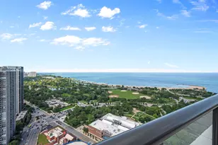 1560 N Sandburg Terrace, Chicago, IL 60610 - Photo 32