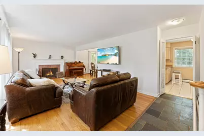 1130 E Lake Avenue, Glenview, IL 60025 - Photo 2