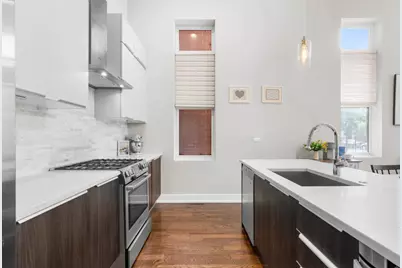 1522 W Cortez Street #1, Chicago, IL 60642 - Photo 6