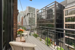152 W Huron St, Chicago, IL 60654 - Photo 12