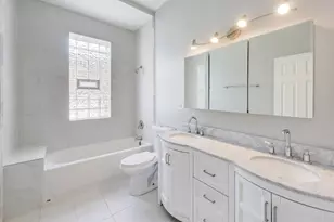 313 E 60th St, Chicago, IL 60637 - Photo 24