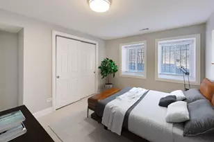 313 E 60th St, Chicago, IL 60637 - Photo 32