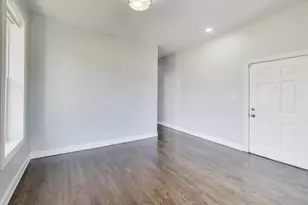 313 E 60th St, Chicago, IL 60637 - Photo 12