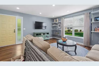 1054 Brunswick Harbor #0, Schaumburg, IL 60193 - Photo 8
