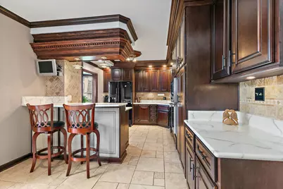 570 Sandpebble Drive, Schaumburg, IL 60193 - Photo 6