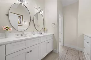 404 Laurel Ave, Libertyville, IL 60048 - Photo 24