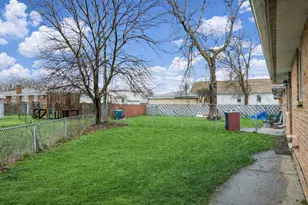 808 Mackinaw Ave, Calumet City, IL 60409 - Photo 10