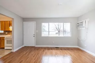 808 Mackinaw Ave, Calumet City, IL 60409 - Photo 2