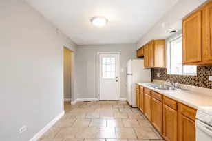 808 Mackinaw Ave, Calumet City, IL 60409 - Photo 4