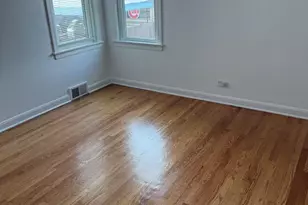 5430 W Berteau Ave, Chicago, IL 60641 - Photo 6