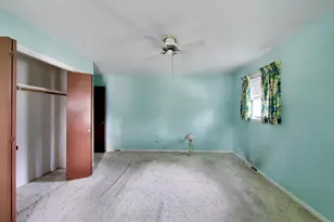 1910 E Robinhood Ln, Arlington Heights, IL 60004 - Photo 24