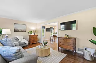 1341 S Parkview Terrace, Algonquin, IL 60102 - Photo 4
