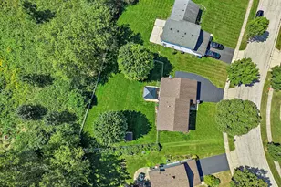1341 S Parkview Terrace, Algonquin, IL 60102 - Photo 2