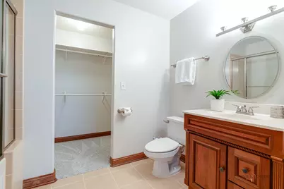 8208 Country Shire Lane, Spring Grove, IL 60081 - Photo 24