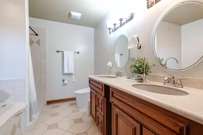 8208 Country Shire Lane, Spring Grove, IL 60081 - Photo 16