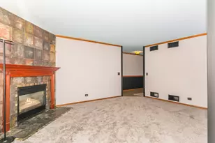2350 South St, Elgin, IL 60123 - Photo 4