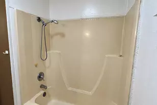 912 W Harvard St, Champaign, IL 61821 - Photo 12
