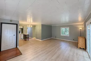 912 W Harvard St, Champaign, IL 61821 - Photo 4