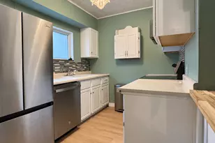 912 W Harvard St, Champaign, IL 61821 - Photo 8