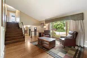 1621 Longmeadow Dr, Glenview, IL 60026 - Photo 6