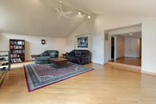 1621 Longmeadow Dr, Glenview, IL 60026 - Photo 16