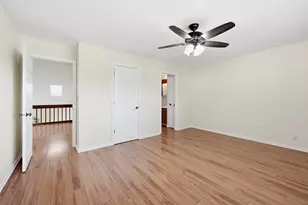 383 Kerry Ct, Carol Stream, IL 60188 - Photo 16