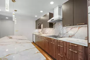 628 Martin Ln, Deerfield, IL 60015 - Photo 12