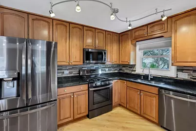 27 Spring Valley Lane, Streamwood, IL 60107 - Photo 8