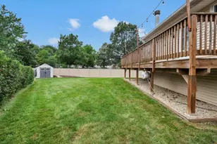 27 Spring Valley Ln, Streamwood, IL 60107 - Photo 30