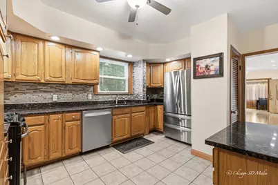 5364 N Latrobe Avenue, Chicago, IL 60630 - Photo 12