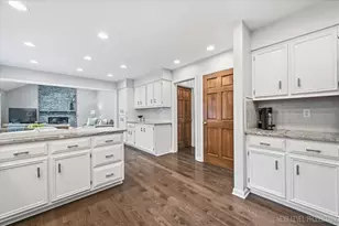 1841 Williamsburg Ave, Geneva, IL 60134 - Photo 10