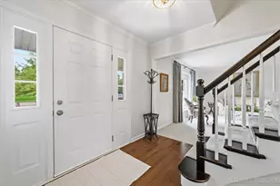 1841 Williamsburg Ave, Geneva, IL 60134 - Photo 4