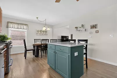 7005 W Sunnyside Avenue, Norridge, IL 60706 - Photo 12