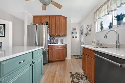 7005 W Sunnyside Avenue, Norridge, IL 60706 - Photo 10