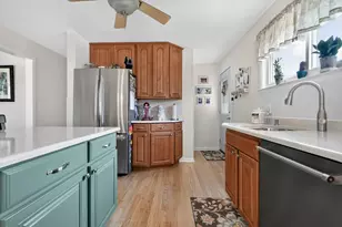7005 W Sunnyside Ave, Norridge, IL 60706 - Photo 10