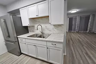 12620 S Alpine Dr, Alsip, IL 60803 - Photo 8