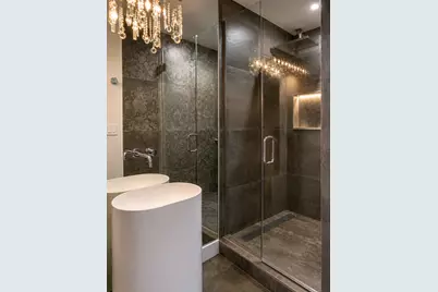 420 W Grand Avenue #2H, Chicago, IL 60654 - Photo 16