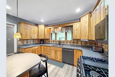 1544 W Lincoln Boulevard, Freeport, IL 61032 - Photo 16