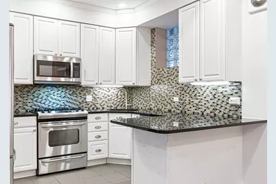909 W Diversey Parkway #3W, Chicago, IL 60614 - Photo 8