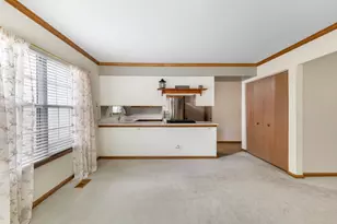 1615 Estate Cir, Naperville, IL 60565 - Photo 6