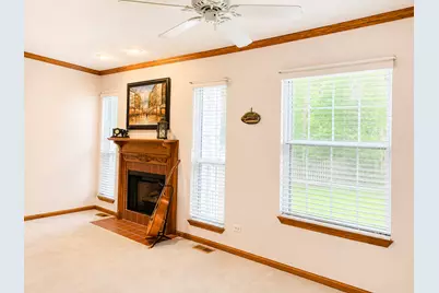 1615 Estate Circle, Naperville, IL 60565 - Photo 10